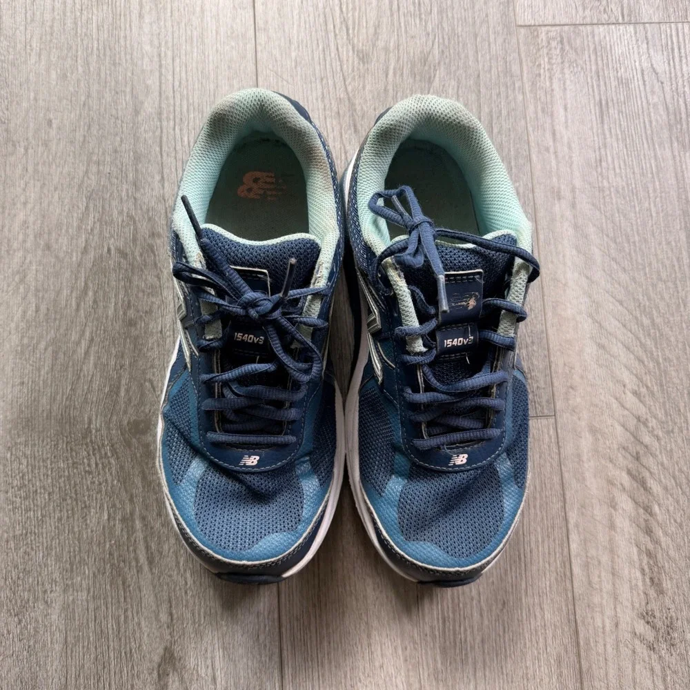 New Balance women new